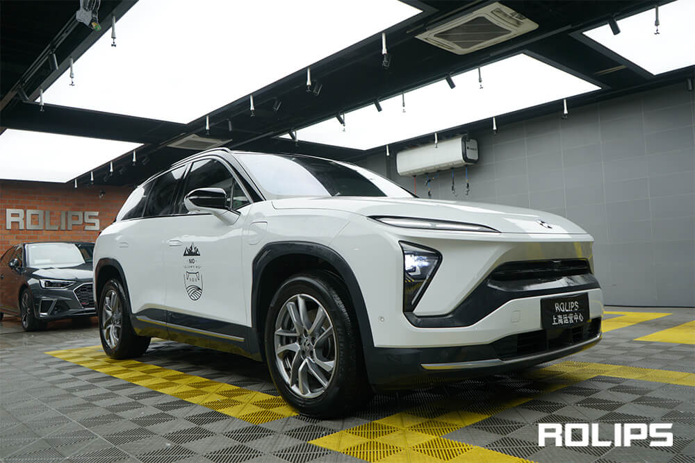 汽車貼改色膜違法么？改色膜與隱形車衣的差距是什么？