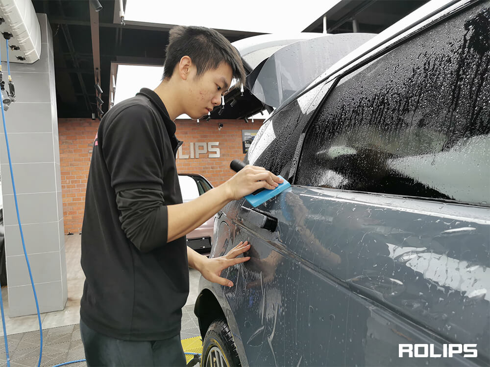 冬季貼車衣需要注意什么？剛貼完車衣下雪了怎么辦？（1）